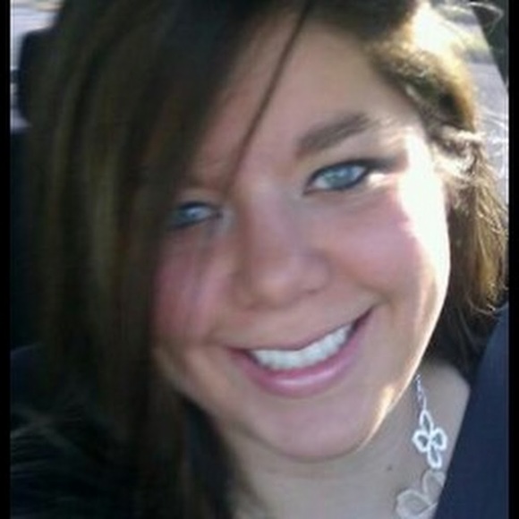 Meet your Posher, Talia - Picture 1 of 1